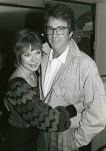 Warren Beatty, Shirley MaClaine 1984  NYC.jpg